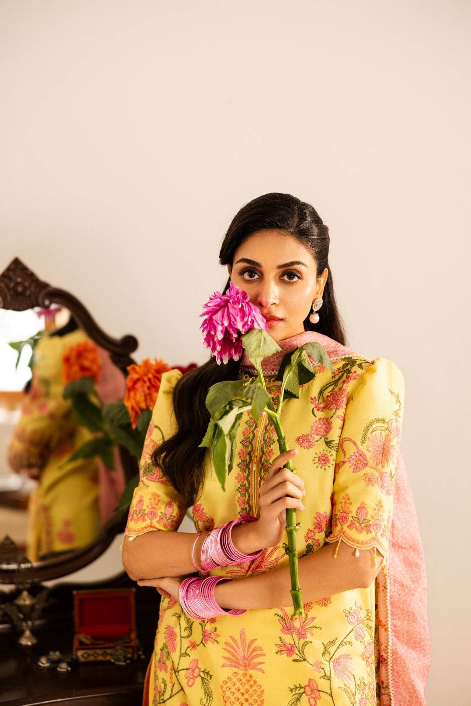 Sajni Official - Elegant Ethnic Wear & Designer Outfits for Every Occa