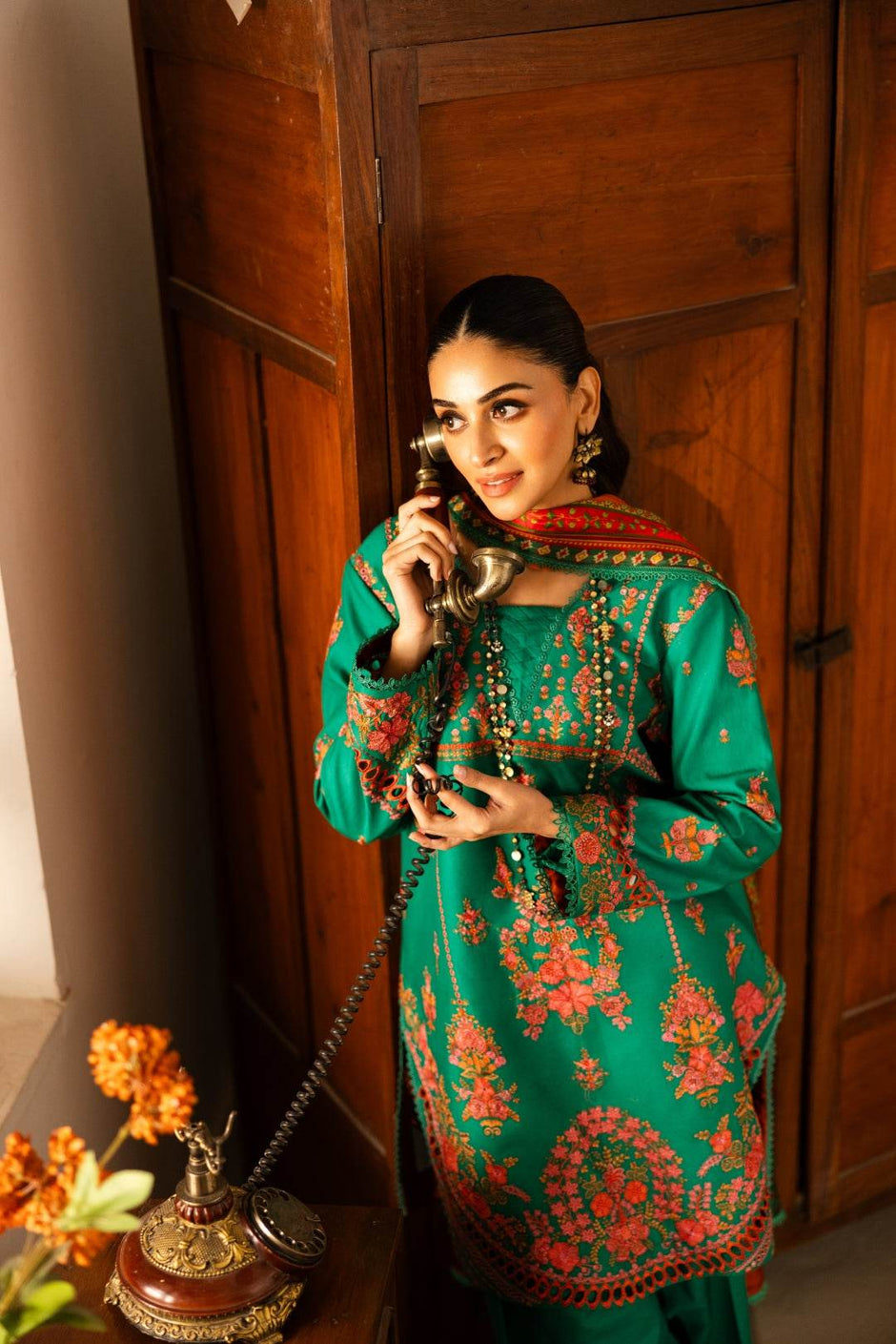 Sajni Official - Elegant Ethnic Wear & Designer Outfits for Every Occa